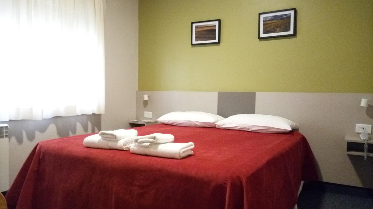 Estepa Hotel 罗卡将军镇 外观 照片